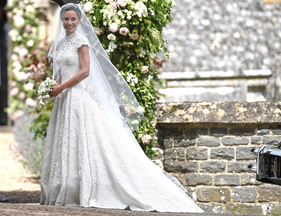 Wedding dress, Gown, Dress, Bride, Veil, Clothing, Photograph, White, Bridal clothing, Bridal accessory, 