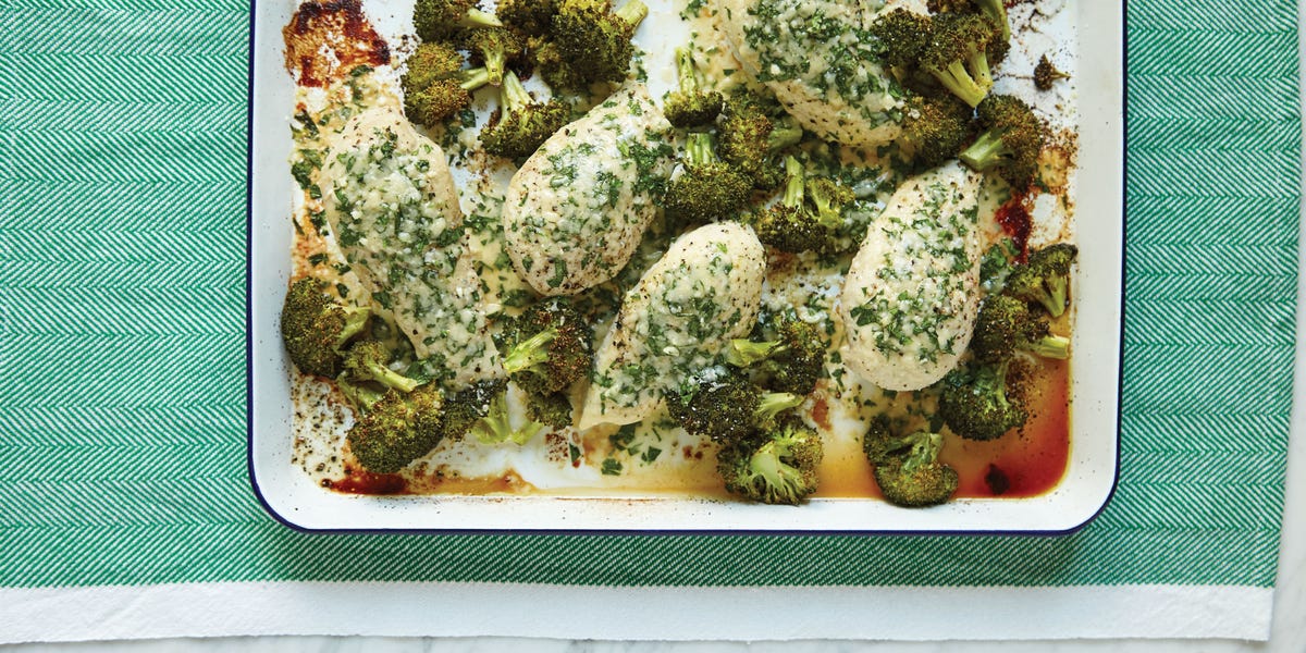 One-Pan Parmesan Crusted Chicken With Broccoli