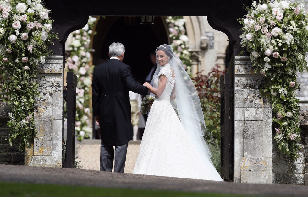 Wedding dress, Bride, Photograph, Veil, Bridal veil, Bridal clothing, Gown, Wedding, Dress, Ceremony, 