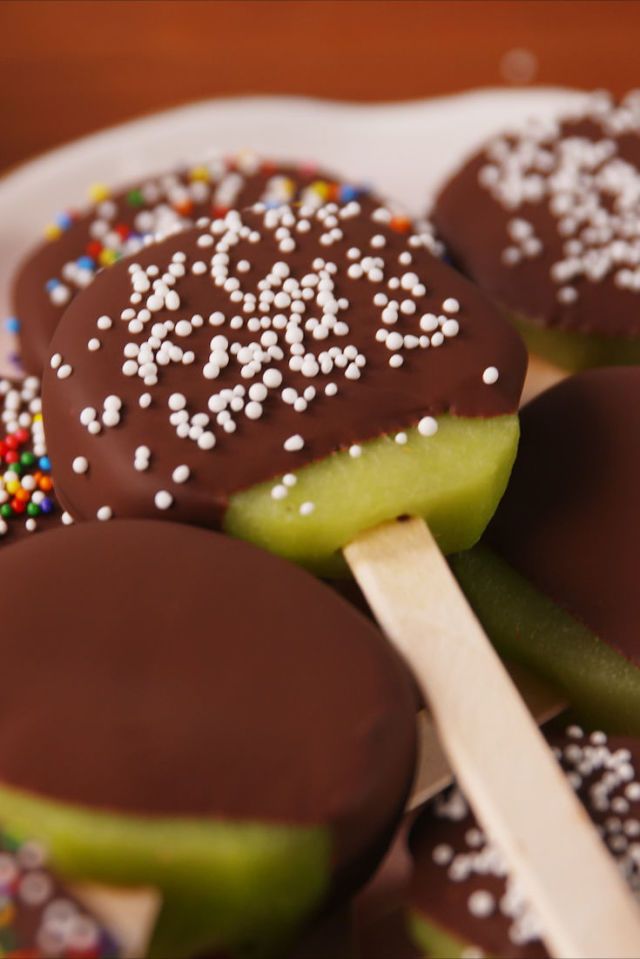 chocolate kiwi pops