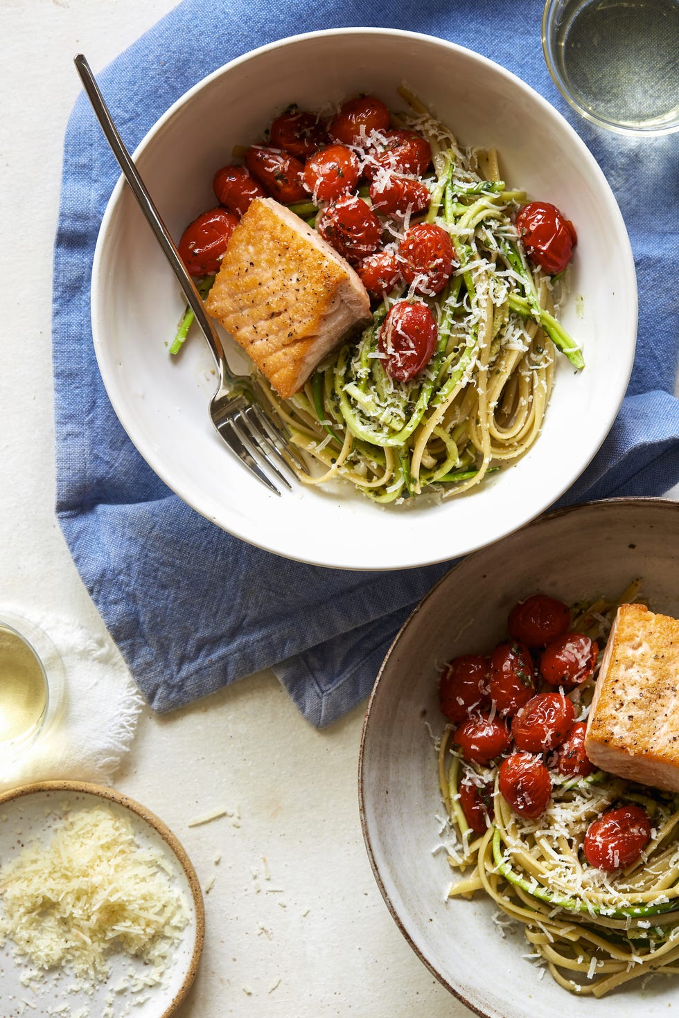 50 50 pesto spaghetti vertical