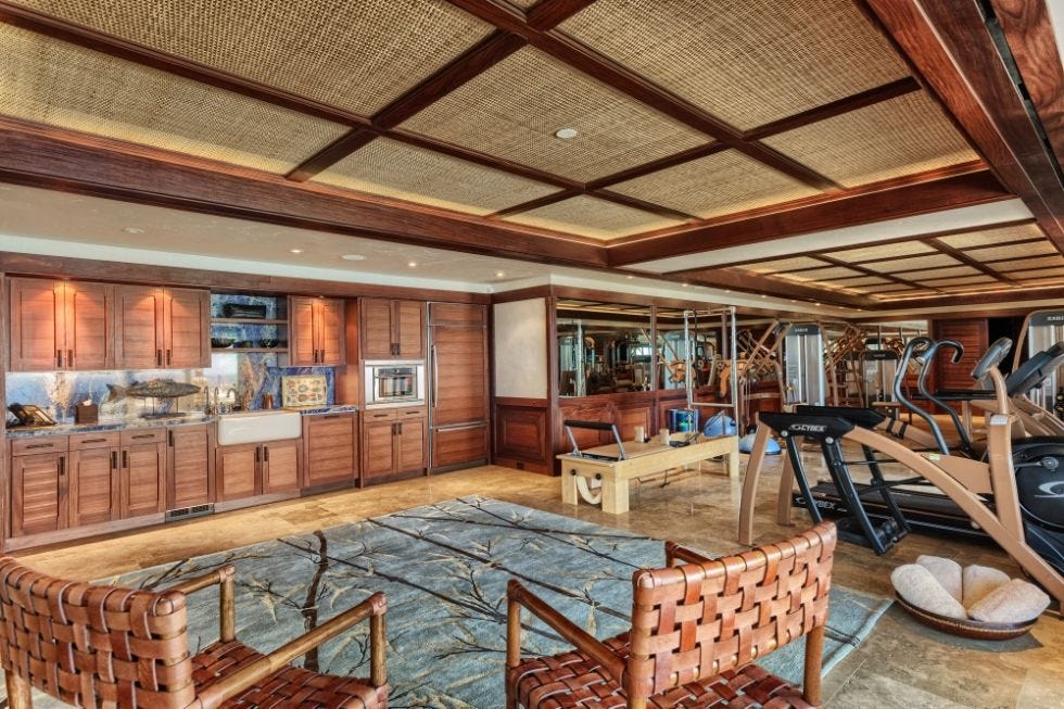 Building, Property, Room, Living room, Home, Interior design, Beam, House, Roof, Real estate, 