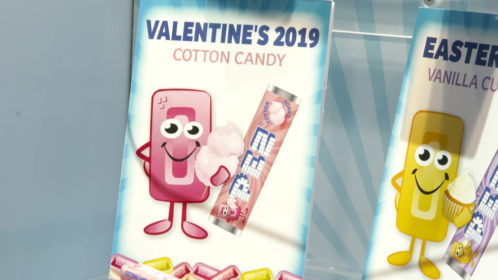 delish-pez-cotton-candy
