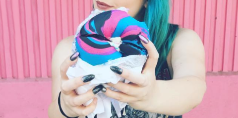 Scarf, Turquoise, Nail, Pink, Hand, Fashion accessory, Finger, Headgear, Neck, Hair accessory, 