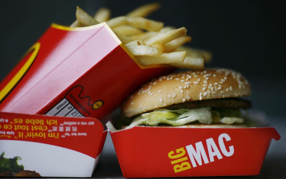 Food, Finger food, Sandwich, Red, Cuisine, Fried food, French fries, Ingredient, Bun, Carmine, 