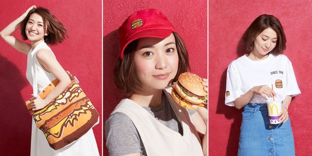 Cap, Headgear, Baked goods, Cuisine, Baseball cap, Bag, Dessert, Dish, Snack, Finger food, 