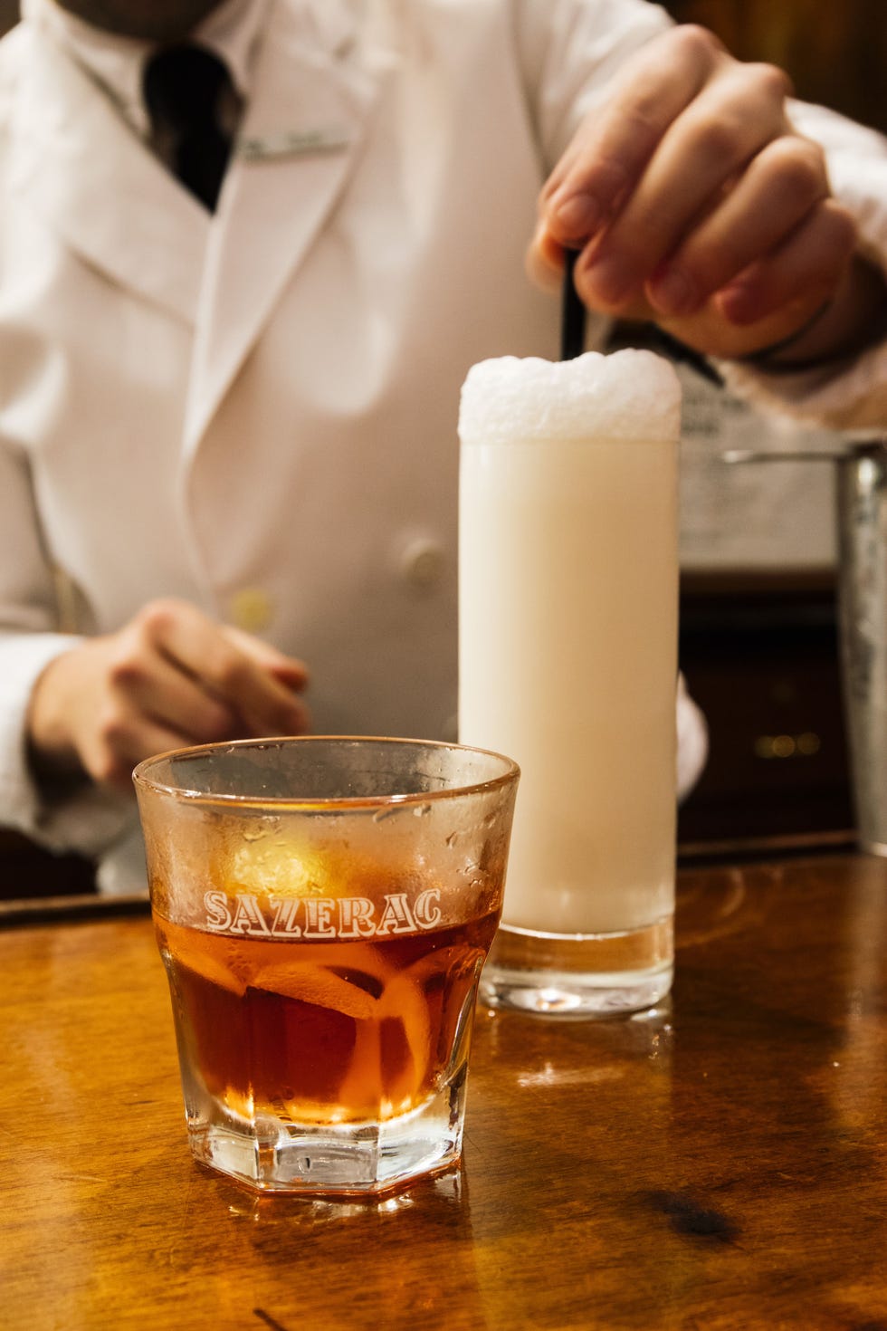 Drink, Alcoholic beverage, Distilled beverage, Alcohol, Beer, Liqueur, Beer cocktail, Cocktail, Old fashioned glass, Boilermaker, 