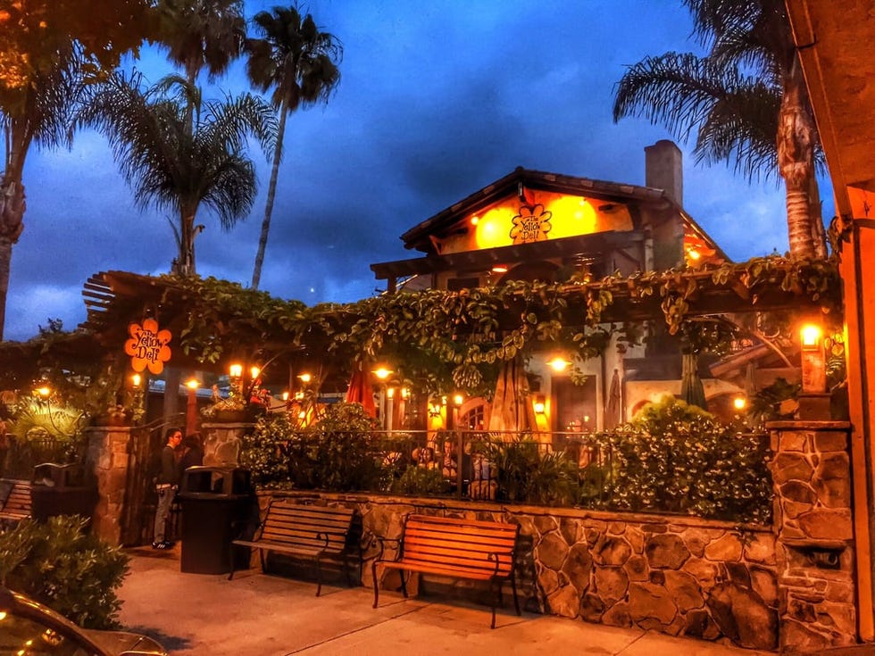Home, Lighting, Sky, Property, Building, Real estate, House, Landscape lighting, Tree, Night, 