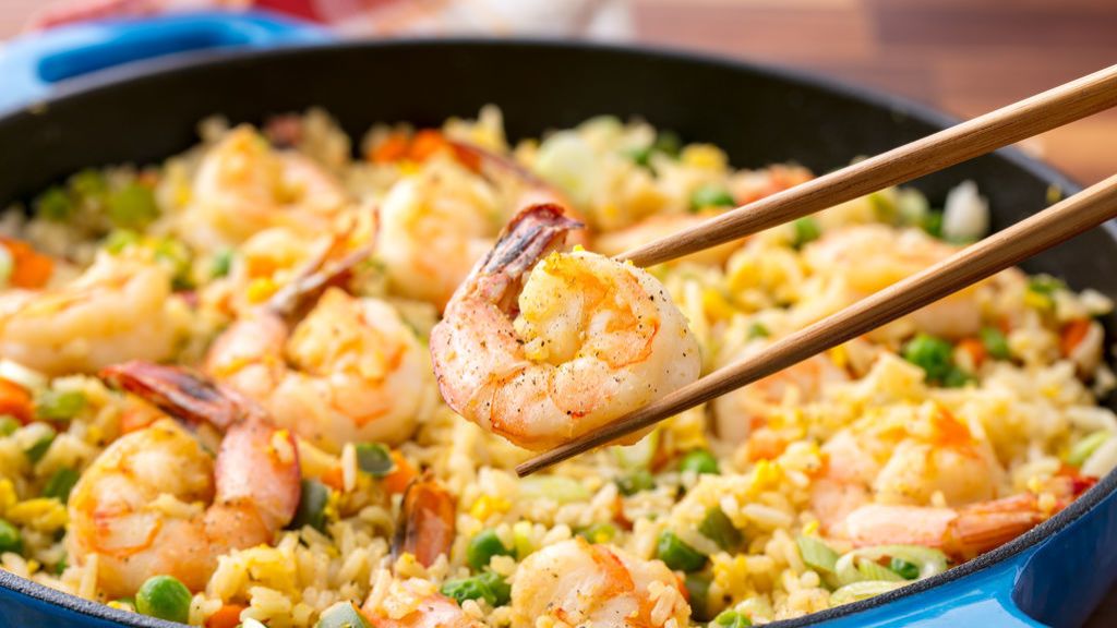 slow cooker prawns with vegetable rice