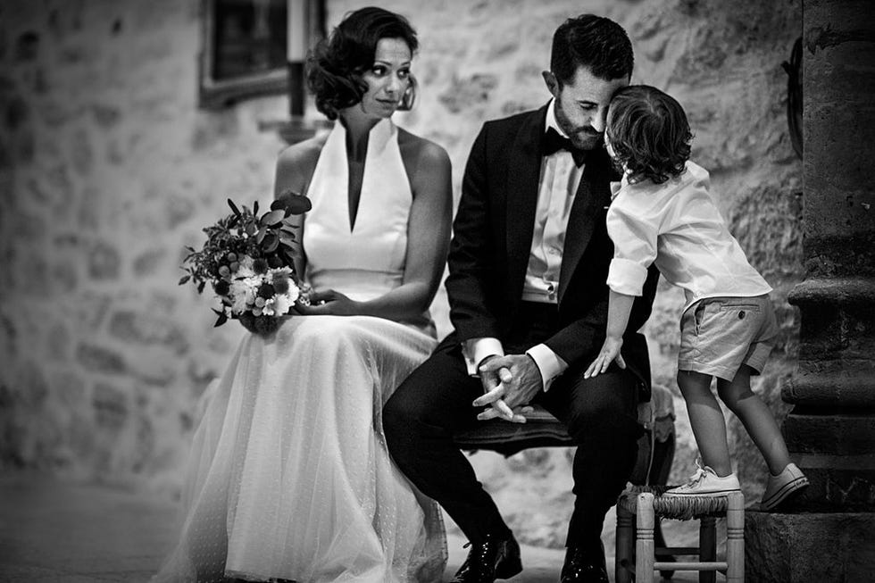 Photograph, Black-and-white, Bride, Wedding dress, Wedding, Monochrome photography, Ceremony, Monochrome, Dress, Snapshot, 