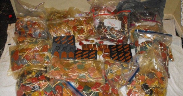 Confectionery, Sweetness, Plastic, Toffee, Candy, Dessert, Snack, Hard candy, Present, 