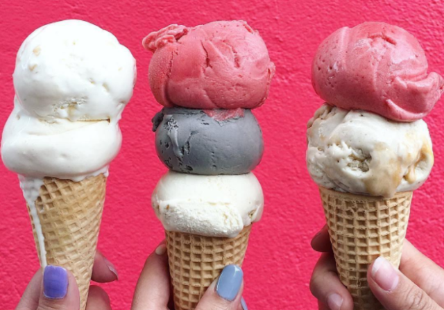 Ice cream cone, Ice cream, Dondurma, Gelato, Frozen dessert, Food, Sorbetes, Dessert, Soft Serve Ice Creams, Dairy, 