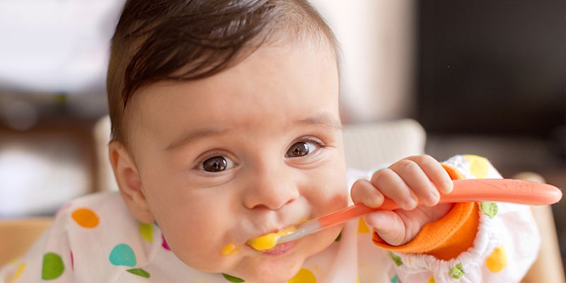 Child, Baby, Toddler, Baby playing with food, Eating, Baby food, Skin, Nose, Food, Biting, 