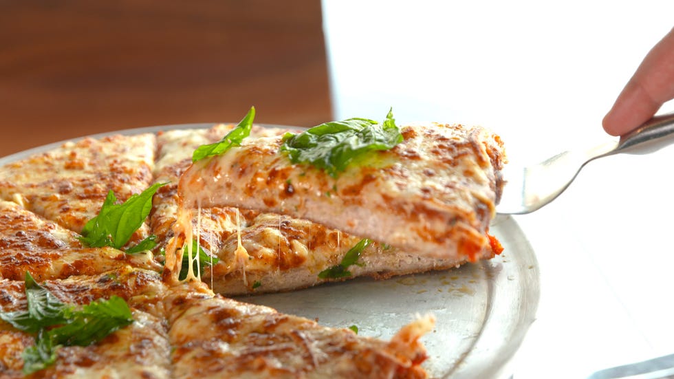 delish-chicken-parm-pizza-2 delish-chicken-parm-pizza-2