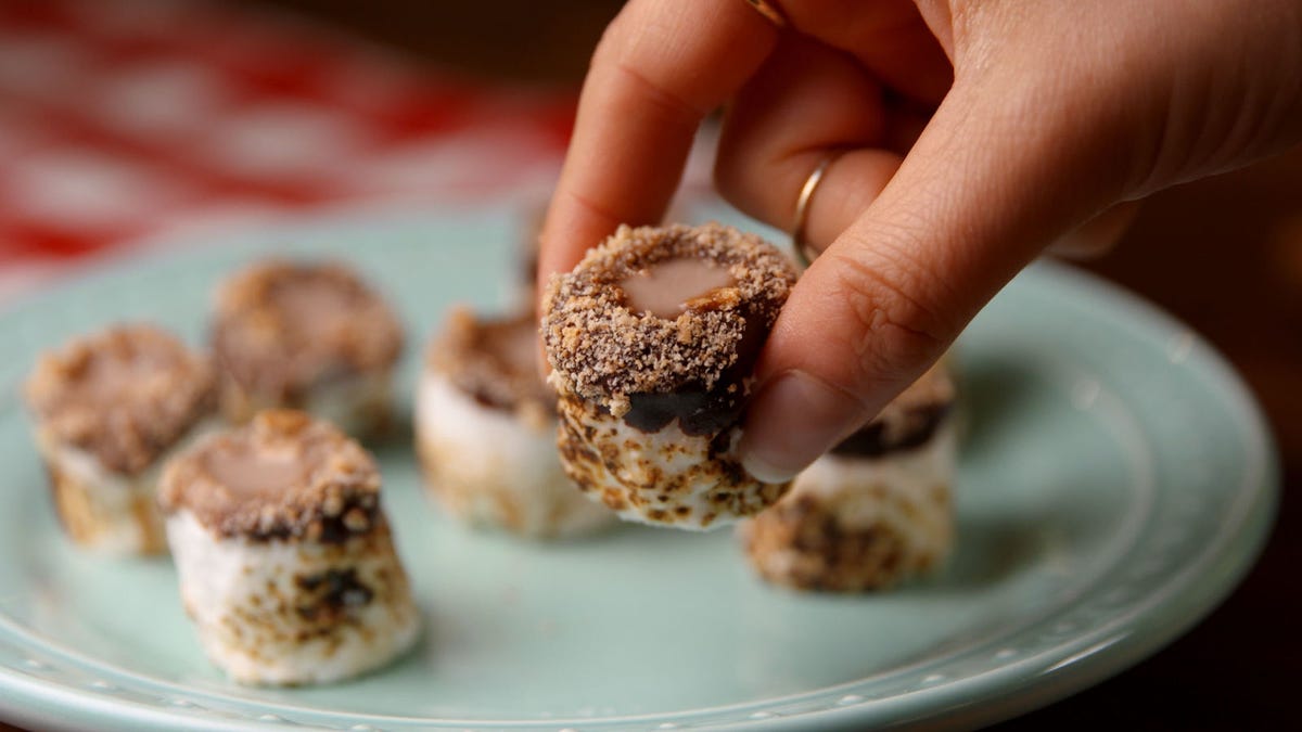 Video player poster image preview for S'mores Jell-O Shots