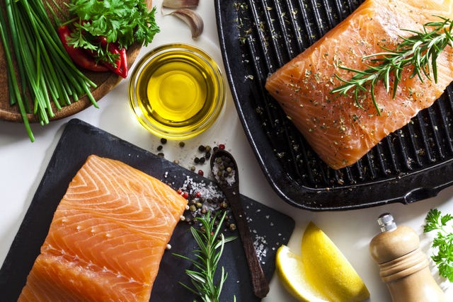 Smoked salmon, Food, Dish, Cuisine, Kasuzuke, Salmon, Salmon, Garnish, Ingredient, Fish slice, 