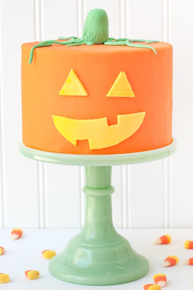 Orange, Pumpkin, Yellow, Calabaza, Candy corn, Jack-o'-lantern, Birthday candle, Cake, Candy pumpkin, Food, 