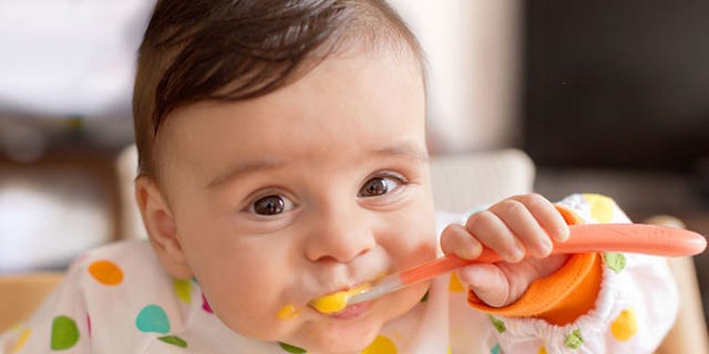 Child, Baby, Toddler, Baby playing with food, Eating, Baby food, Skin, Nose, Food, Biting, 