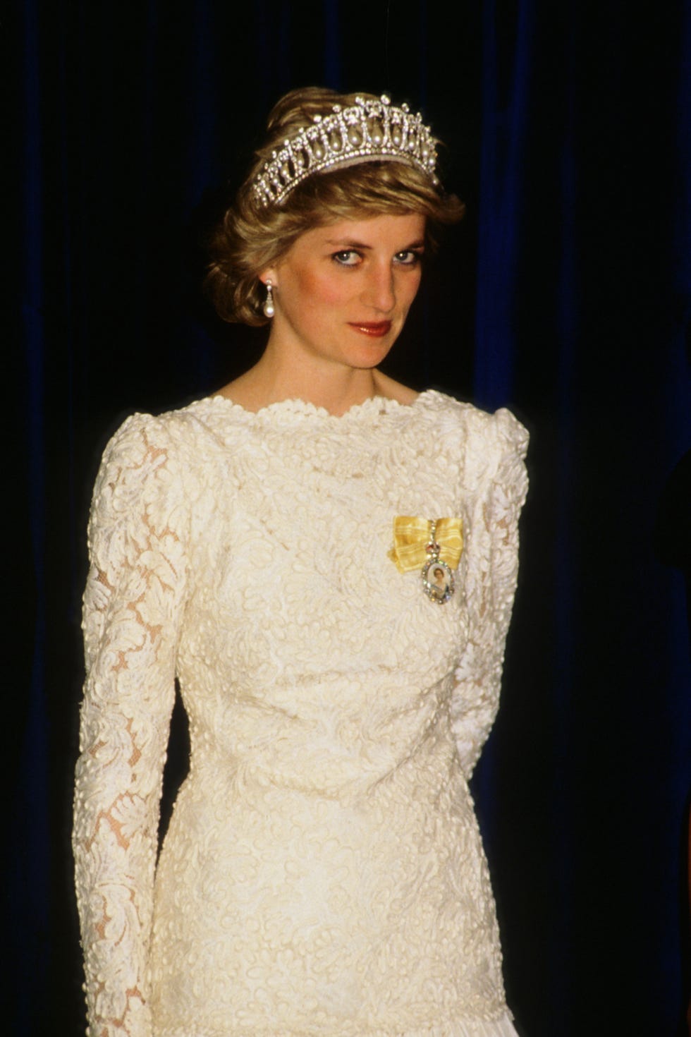 <p>Princess Diana had her daring style moments, but she knew how to be regal when the situation demanded.&nbsp;</p><p><strong data-redactor-tag="strong" data-verified="redactor">RELATED: </strong><a href="http://www.redbookmag.com/life/a47488/kate-middleton-princess-dianas-favorite-tiara/" target="_blank" data-tracking-id="recirc-text-link"><strong data-redactor-tag="strong" data-verified="redactor">Kate Middleton Wears Princess Diana's Favorite Tiara In a New Royal Family Photo</strong></a> </p>