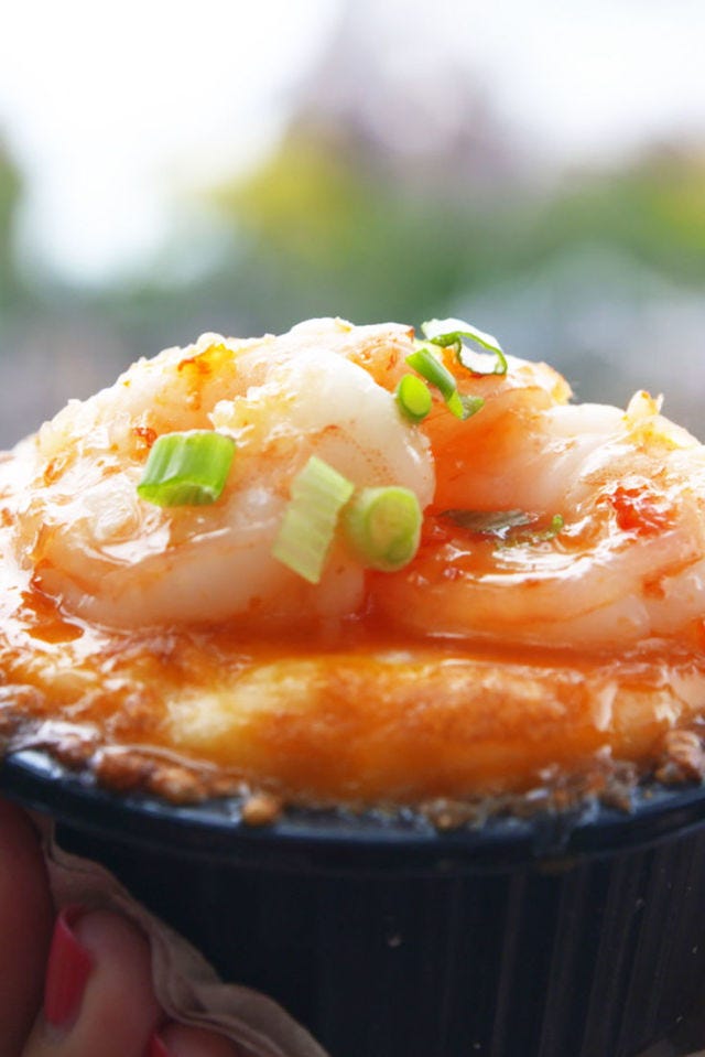 Baked Mac & Cheese With Shrimp Horizontal