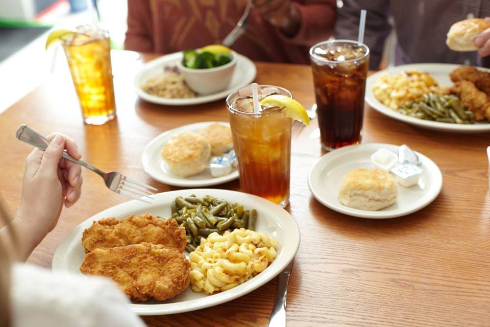 Dish, Food, Cuisine, Meal, Ingredient, Junk food, Fried food, Brunch, Breakfast, Comfort food, 