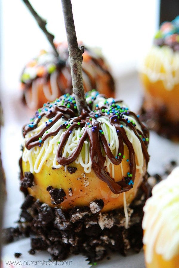 Food, Dish, Dessert, Cuisine, Frozen dessert, Ingredient, Sprinkles, Baking, Baked goods, Sweetness, 