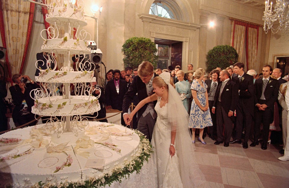 1970 wedding cake