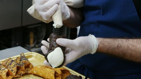 Mike Tészta Cannoli's Pastry Cannoli