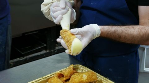 Cannoli de pastelería de Mike's Pastry Cannoli