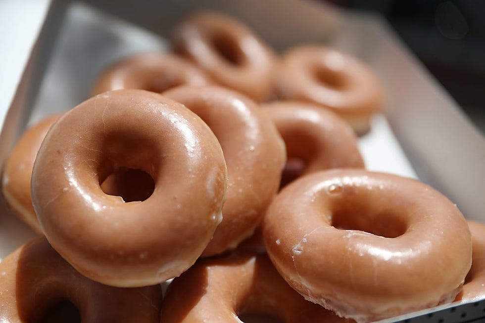 food, doughnut, dish, cuisine, cider doughnut, glaze, ingredient, bagel, loukoumades, baked goods,