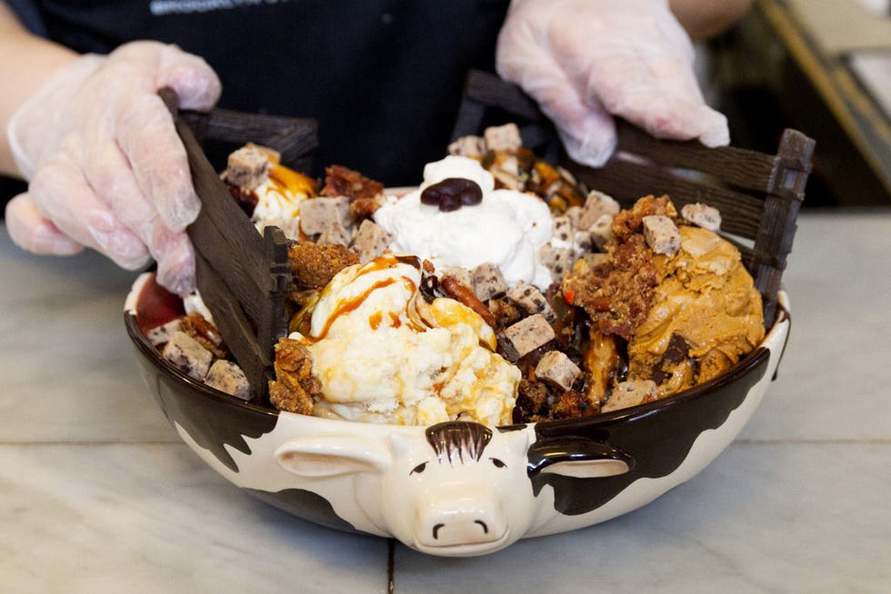 Dish, Food, Cuisine, Sundae, Ice cream, Frozen dessert, Ingredient, Dessert, Gelato, Dondurma, Dish, Food, Cuisine, Sundae, Ice cream, Frozen dessert, Ingredient, Dessert, Gelato, Dondurma,