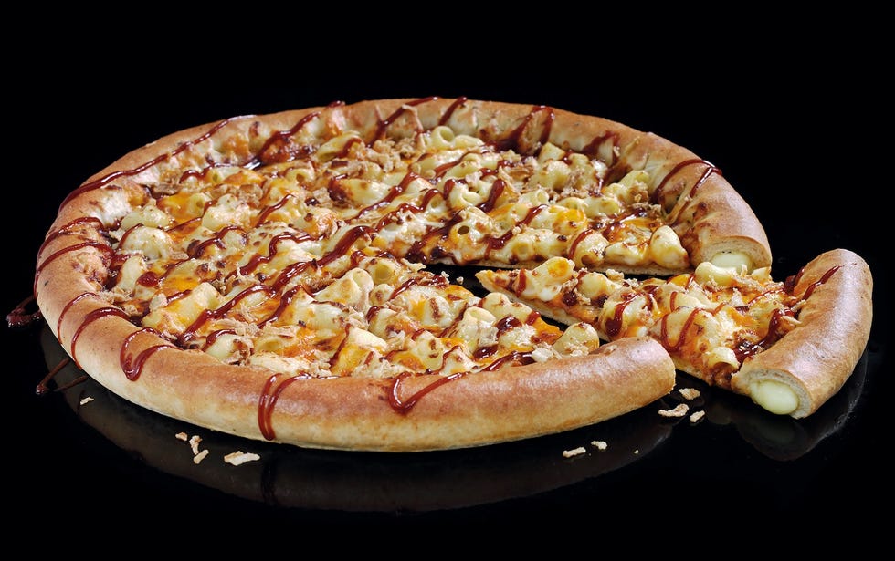 Dish, Food, Cuisine, Ingredient, Pizza, Fast food, Flatbread, Produce, Italian food, Tarte flambée, 