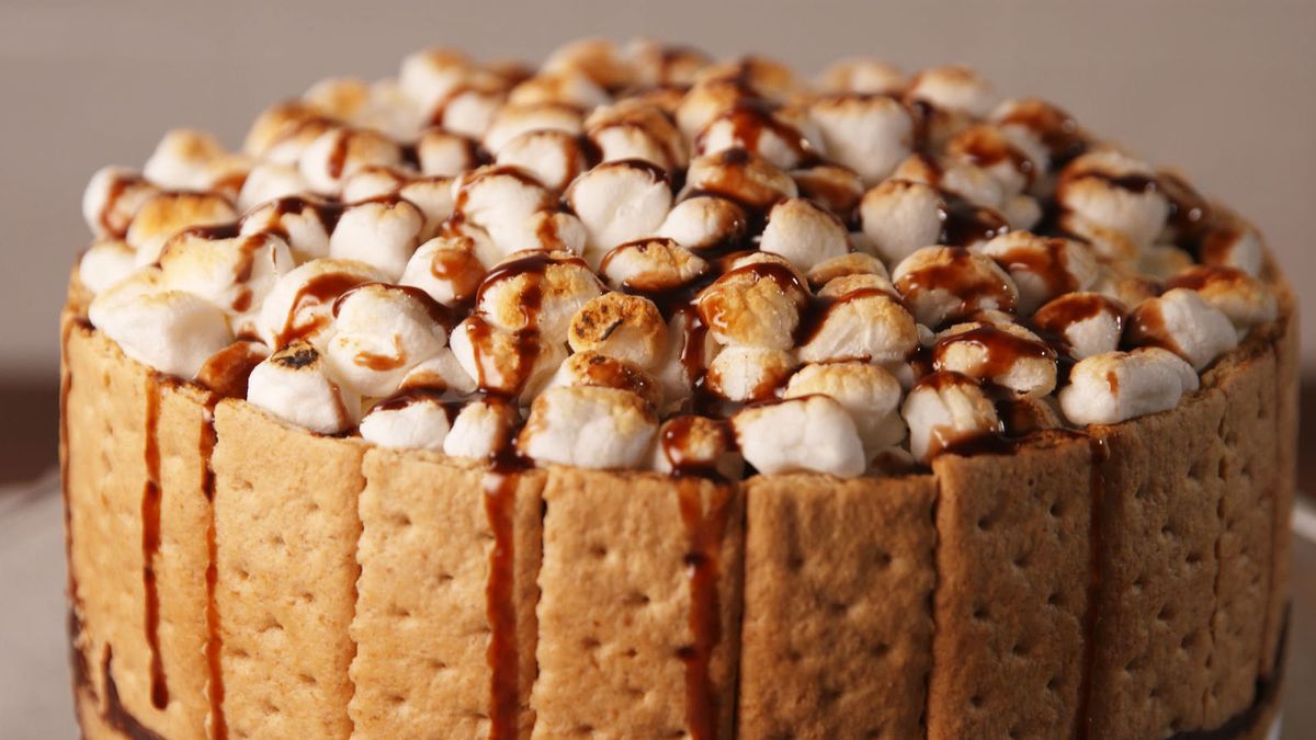 Best S'mores Cheesecake Recipe - How to Make S'mores Cheesecake