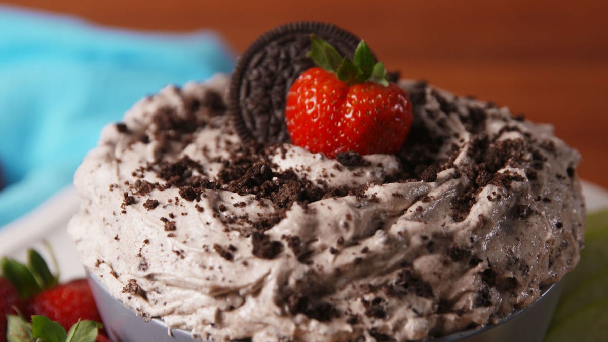 preview for This Oreo Dip Is AMAZING On Strawberries