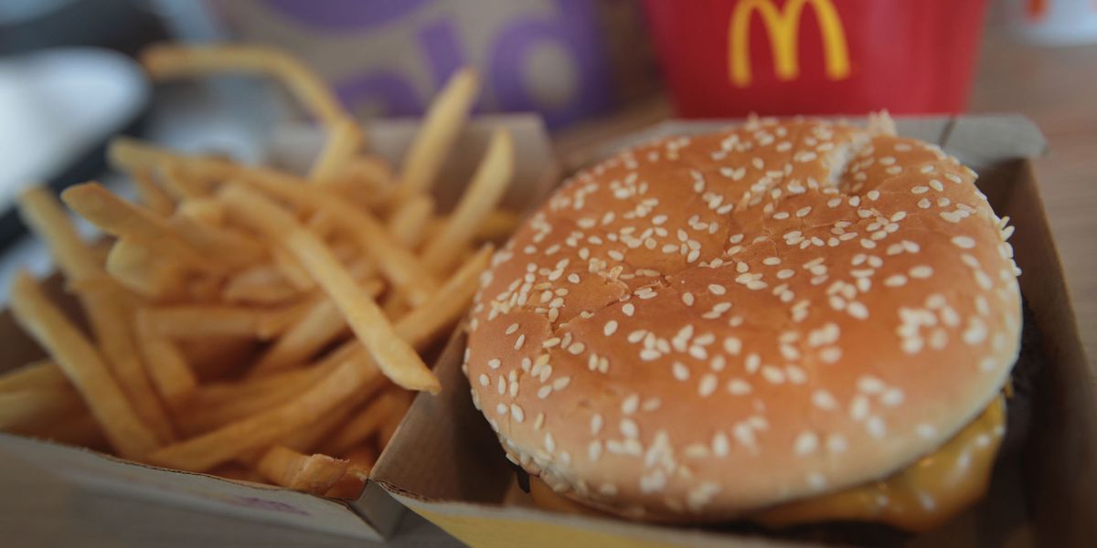 These Fast Food Meals Contain A Day's Worth Of Calories ...