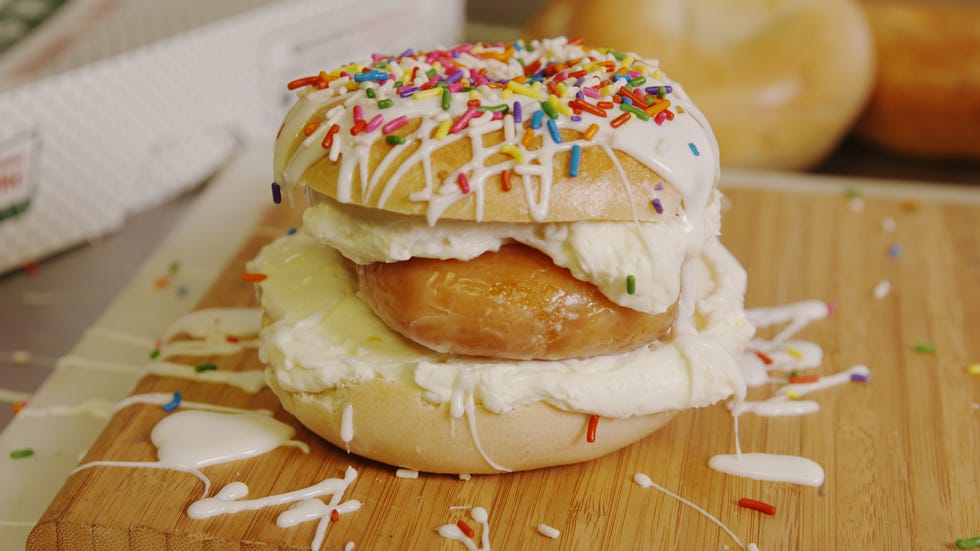 delish-krispy-kreme-bagel-1