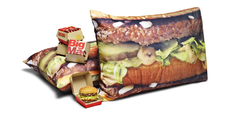 Food, Junk food, Cuisine, Dish, Fast food, Sandwich, Ingredient, Finger food, Baked goods, 