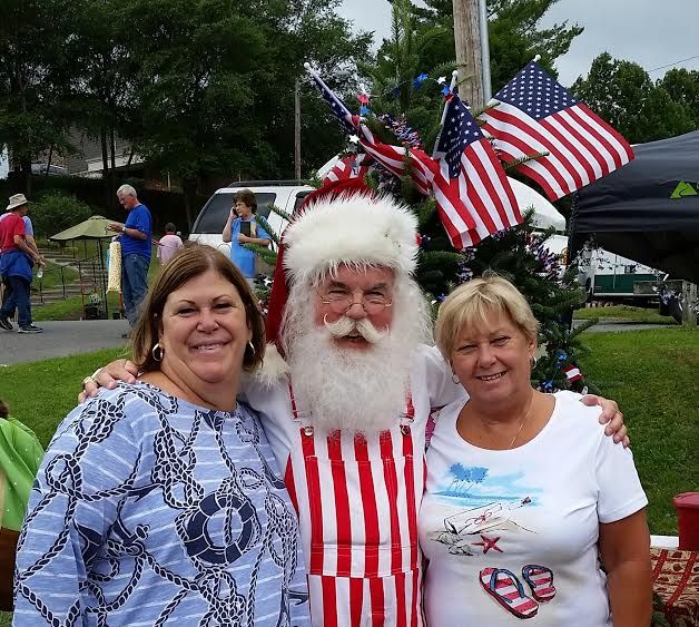 Christmas In July West Jefferson 2022 The Top 11 Places To Celebrate Christmas In July Across The Country