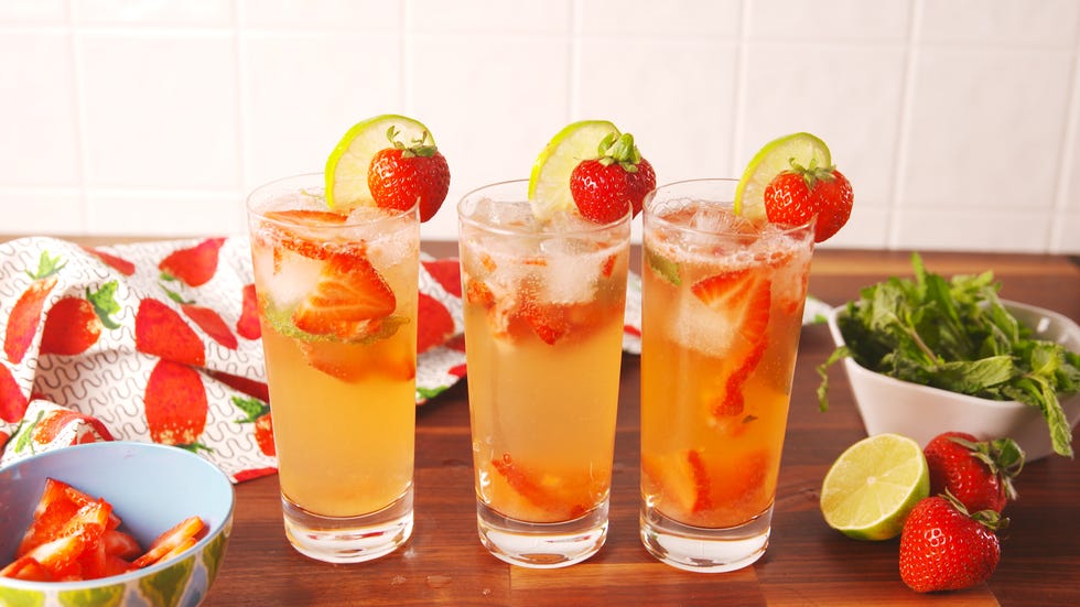 skinny strawberry mojitos horizontal