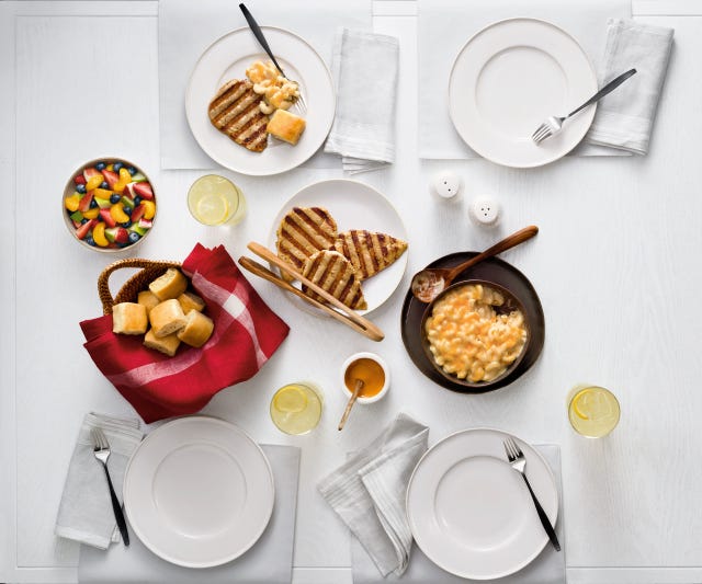 Serveware, Food, Cuisine, Dishware, Meal, Tableware, Dish, Ingredient, Breakfast, Finger food, 