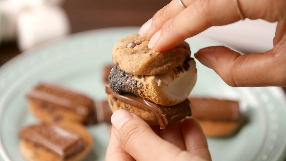 Chocolate Chip Cookie S'mores Horizontal