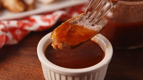 preview for Carolina BBQ Sauce Makes Everything Taste Amazing