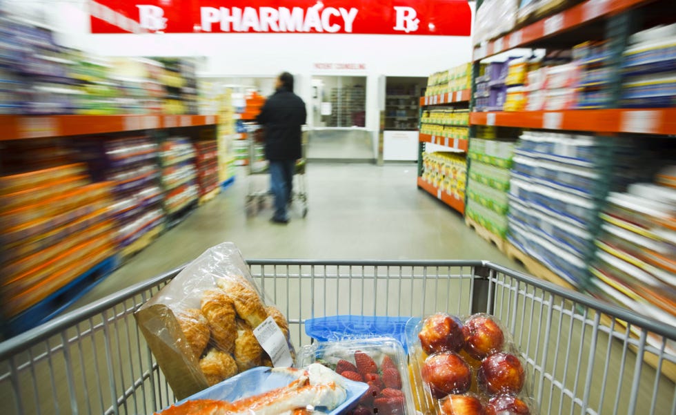 grocery shopping discount store