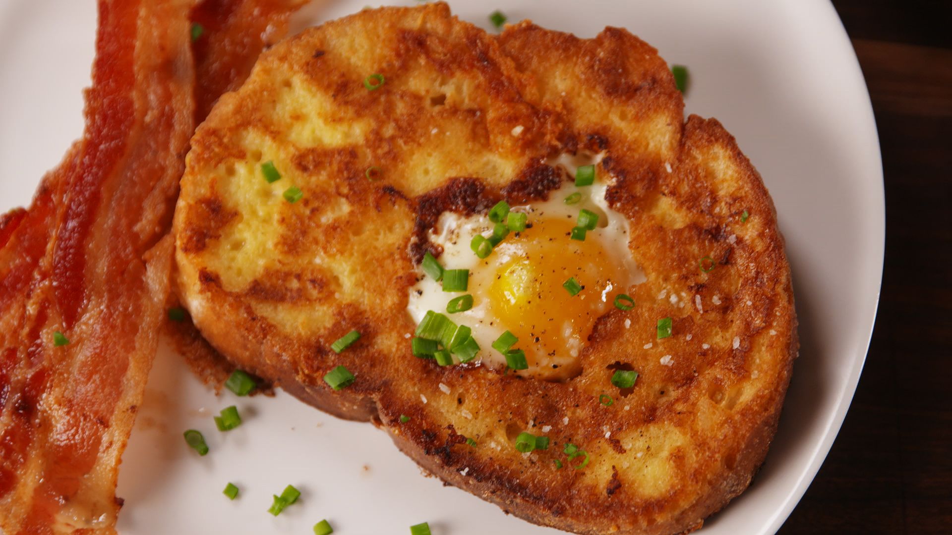 Best French Toast Egg In A Hole Recipe How To Make French Toast Egg In A Hole