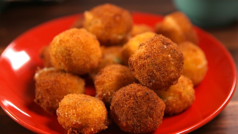 Making Texas Roadhouse Rattlesnake Bites - Texas Roadhouse Rattlesnake ...