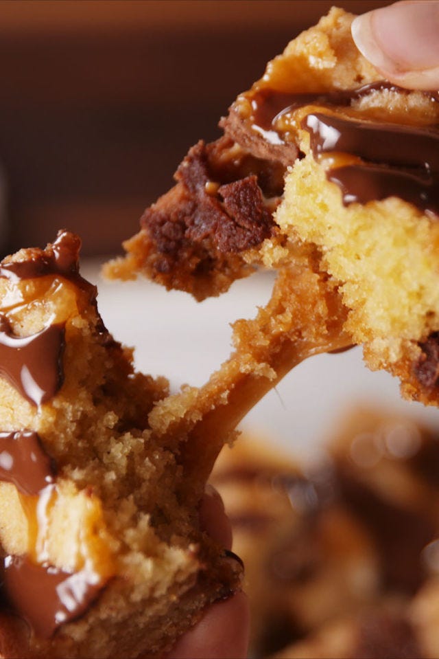 Rolo Stuffed Blondies Vertical