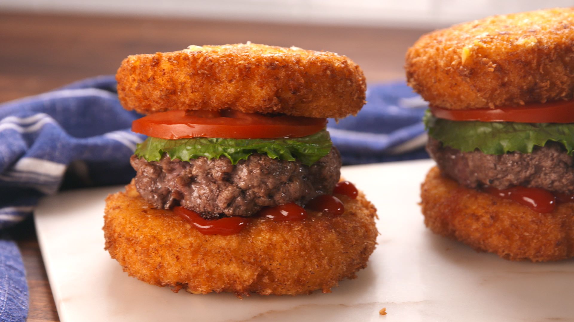 Mac & Cheese Bun Burger Video - How To Make Mac & Cheese Bun Burger Video