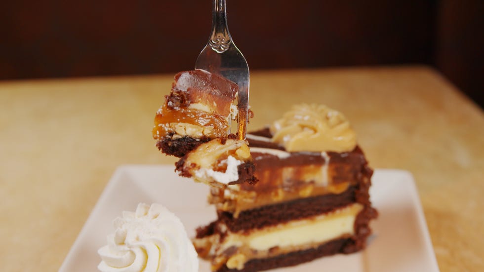 Food, Dish, Cuisine, Dessert, Ingredient, Baked goods, Boston cream pie, Cake, Cheesecake, Torte, 