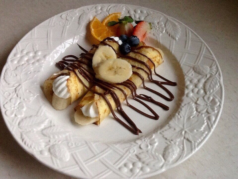 Dish, Food, Cuisine, Ingredient, Dessert, Frozen dessert, Bavarian cream, Sweetness, Produce, À la carte food, 