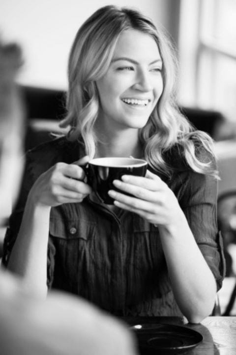 Facial expression, Black-and-white, Beauty, Sitting, Smile, Photography, Blond, Hand, Monochrome photography, Monochrome, Facial expression, Black-and-white, Beauty, Sitting, Smile, Photography, Blond, Hand, Monochrome photography, Monochrome,